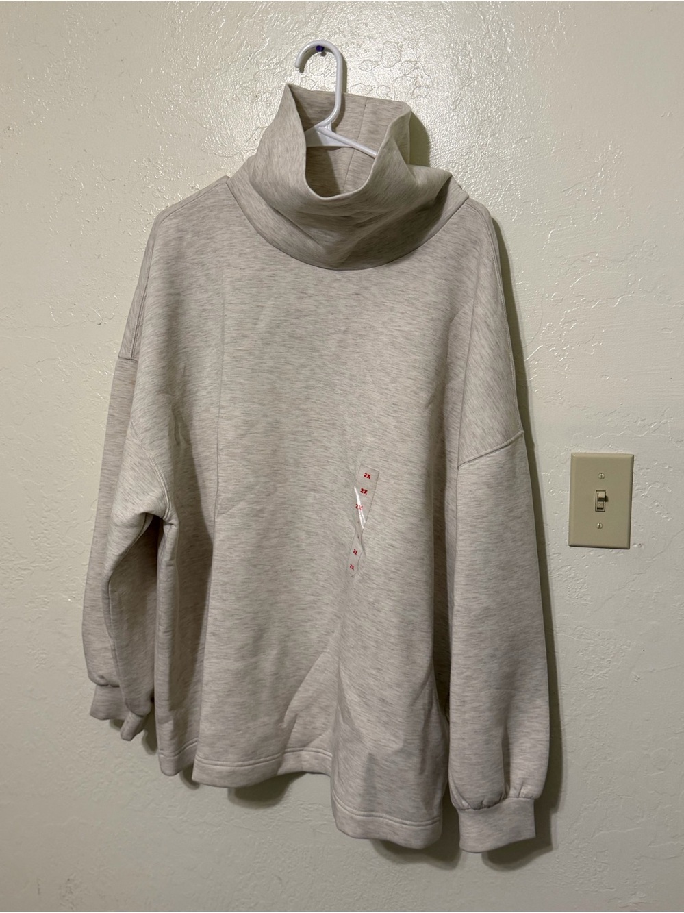 Cozy Women's Cream Turtleneck Sweater. Size XXL. NWT